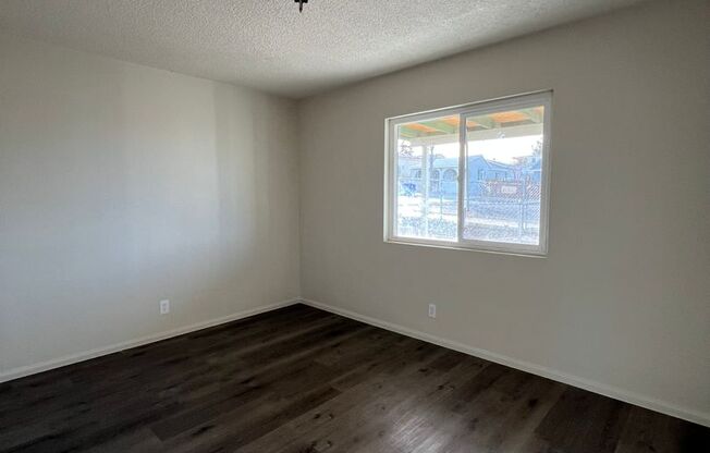 2 beds, 1 bath, $1,100, Unit 1