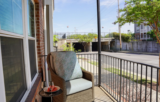 1 bed, 1 bath, 728 sqft, $1,260