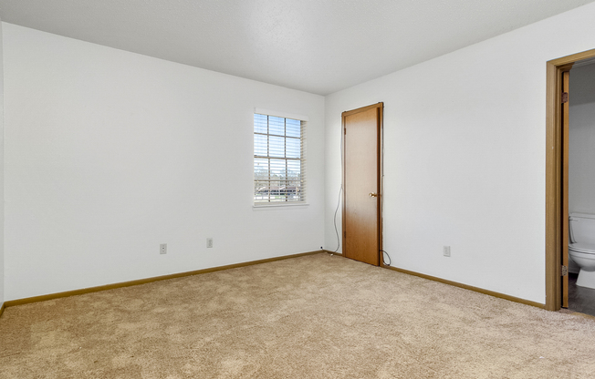 1 bed, 1 bath, 750 sqft, $595, Unit 612