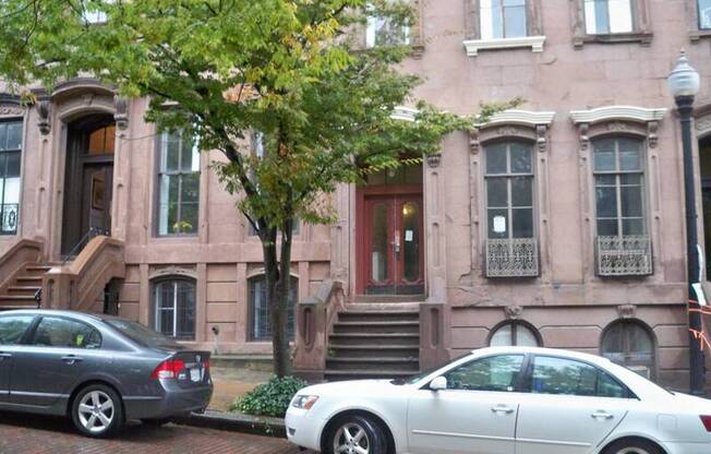22 E. Mount Vernon Place