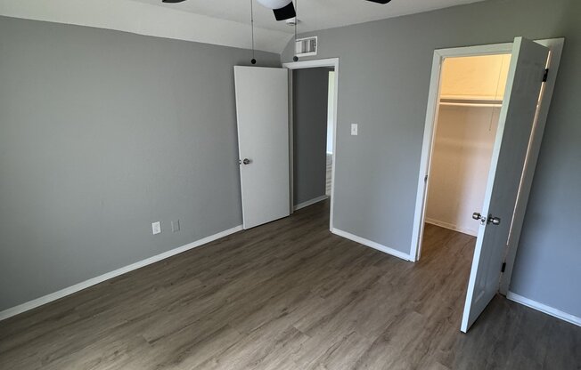 301 TRI CITY BCH RD