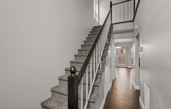 1518 MAYBROOK CT