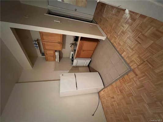 Studio, 1 bath, 400 sqft, $2,100, Unit 2