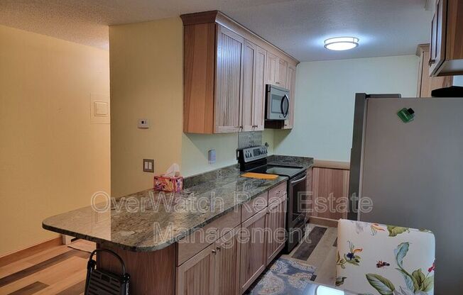 3031 LOIS DR