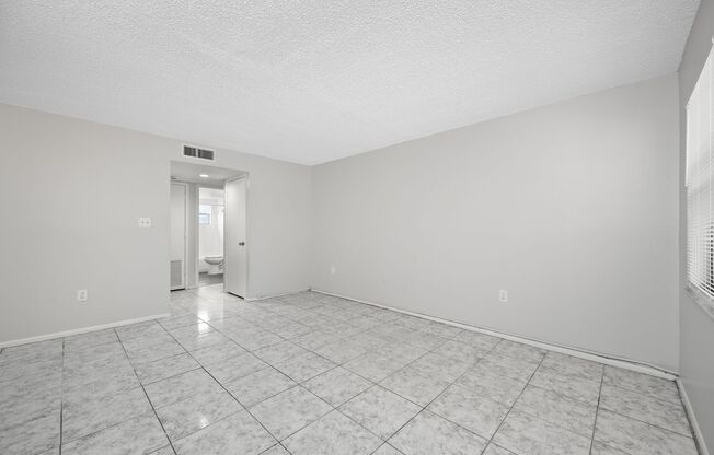 Spacious Clearwater Apartment with Laundry On Site with Move in Specials
