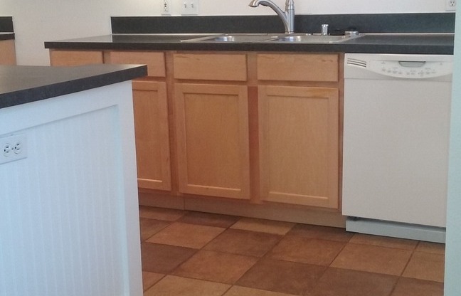 2 beds, 2 baths, 1,518 sqft, $3,295, Unit 101