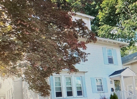17 GERTRUDE RD