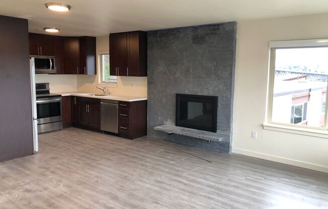 3 beds, 2 baths, 1,050 sqft, $2,932, Unit 104