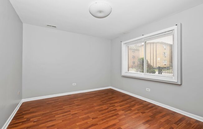 7819 S Shore