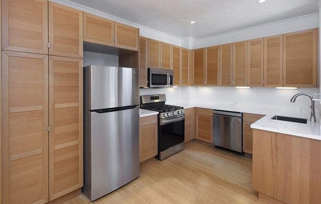 334 Noe Street (929r)