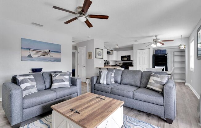 2 beds, 1 bath, $2,100