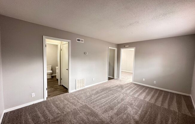 1 bed, 1 bath, 650 sqft, $1,053, Unit Willoway-2