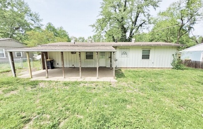 8703 E 92 ST