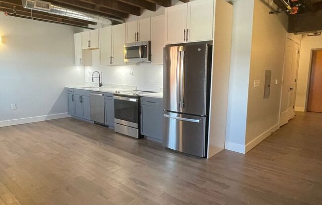 1 bed, 1 bath, 500 sqft, $1,550, Unit 123-207