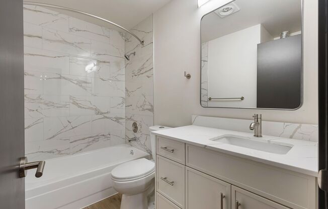 1 bed, 1 bath, 634 sqft, $2,345, Unit 215