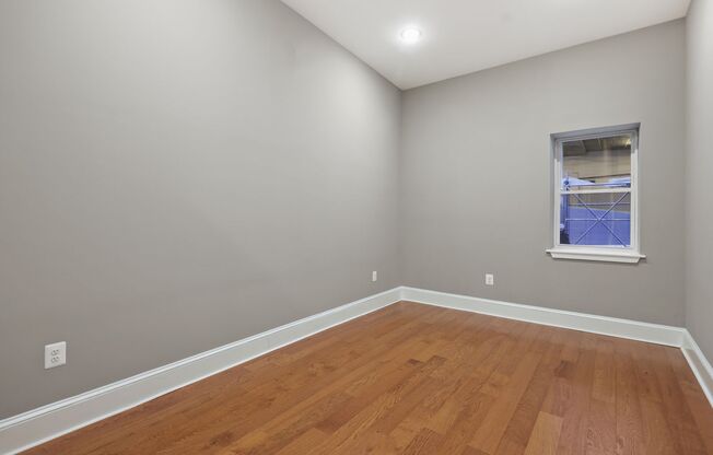 6 S Calvert Street