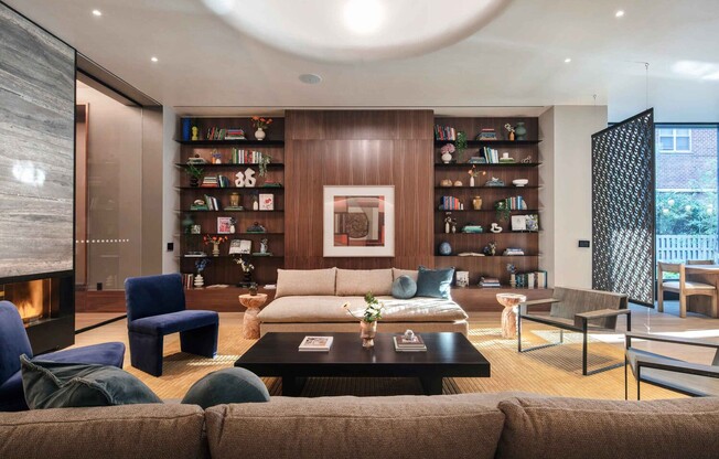 1 bed, 1 bath, $6,500, Unit 319