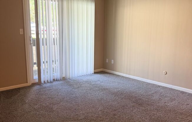 1 bed, 1 bath, 646 sqft, $795, Unit 350F