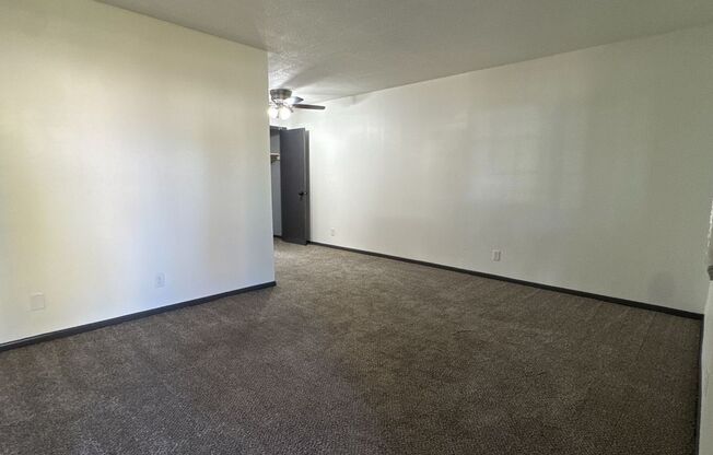 1 bed, 1 bath, $750, Unit 2