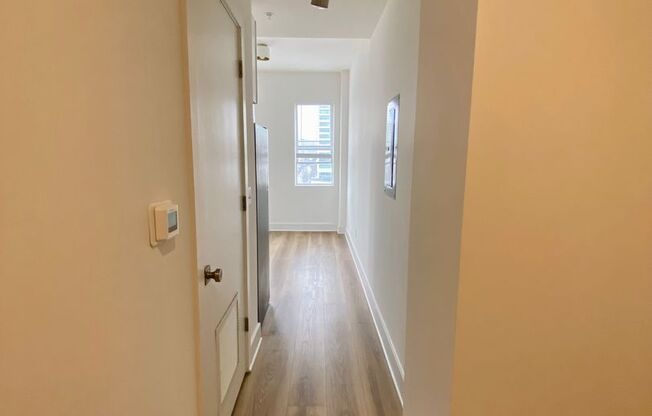 1 bed, 1 bath, 595 sqft, $1,512, Unit 159-203