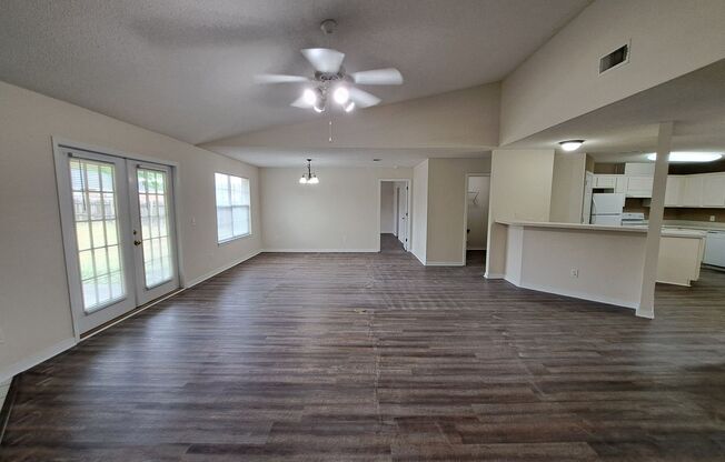 3BR/2BA close to Navy Federal Credit Union