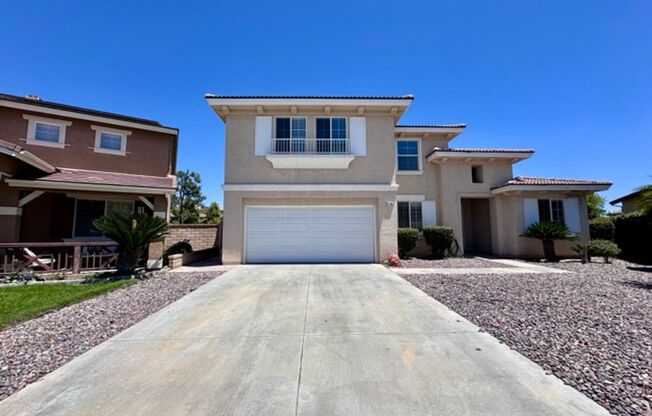 Murrieta Home with 6 Bedrooms plus a Bonus Room
