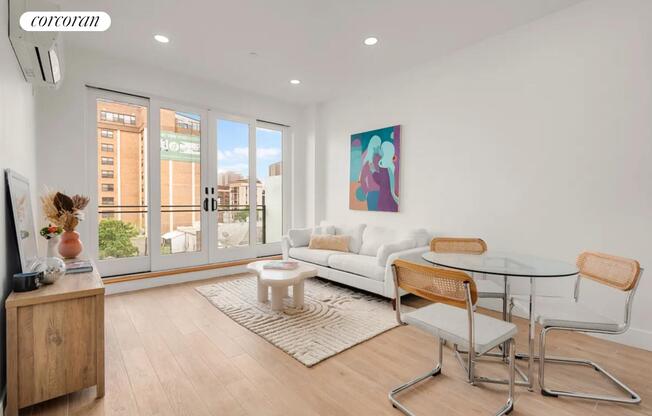 1 bed, 1 bath, 652 sqft, $2,735, Unit 2G