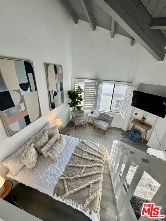 14 MAST ST