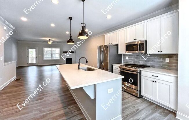 428 STOVALL PL