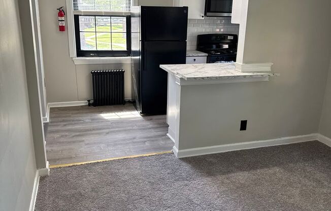 1 bed, 1 bath, 650 sqft, $1,200, Unit 08-1586