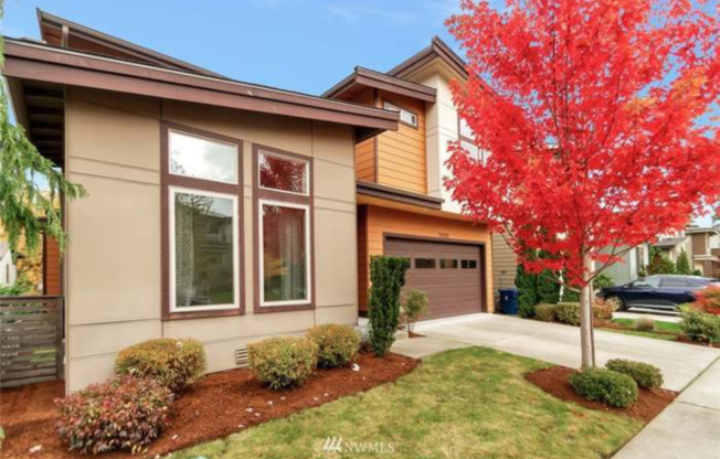 5106 NE 11 ST