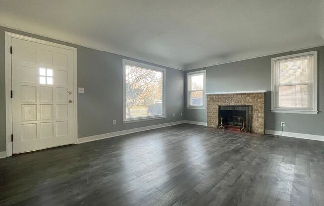 Stunning 4 Bedroom 2 Bathroom Home in Richfield!