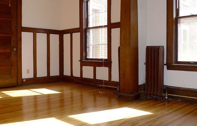 Studio, 1 bath, 375 sqft, $795, Unit 10 - 106