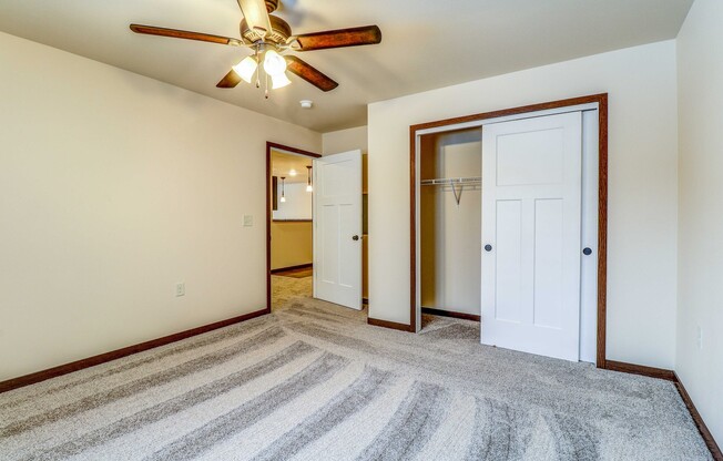 2 beds, 2 baths, 1,440 sqft, $1,749, Unit WE 1540-61