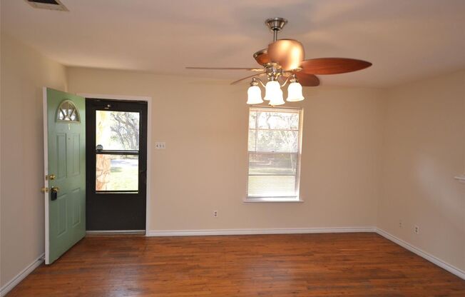 3 Bedroom farmhouse nestled on 3.9 acre in Cedar Park