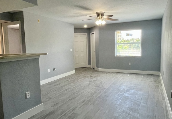 3034 PARKWAY BOULEVARD