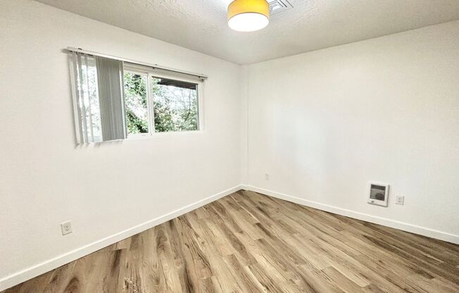 1 bed, 1 bath, 465 sqft, $1,325, Unit 111