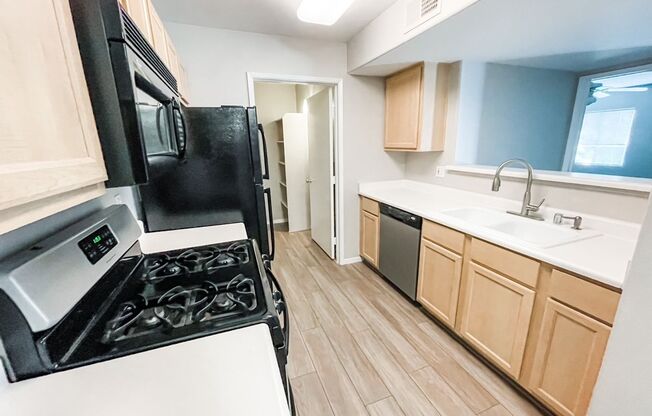 2 beds, 2 baths, $1,499, Unit # 614