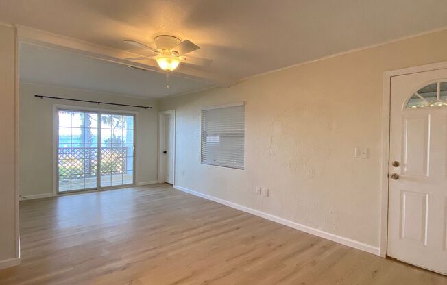 2 Bedroom, 1 Bath Duplex - Priced to Rent!