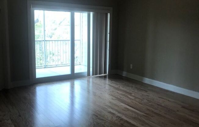 3 beds, 2 baths, $1,825