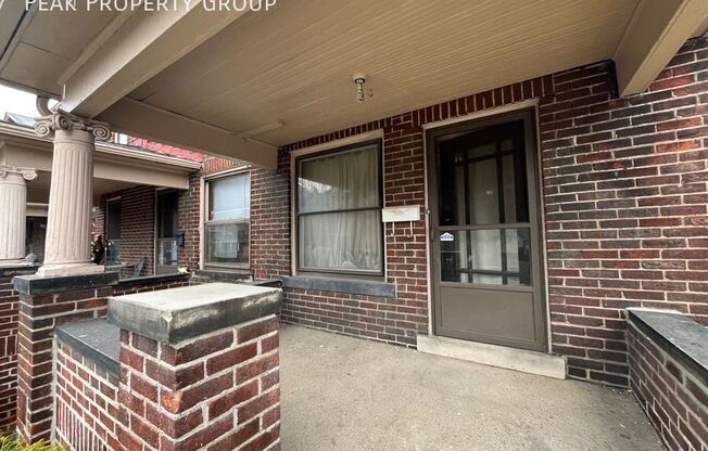 828 DENNISON