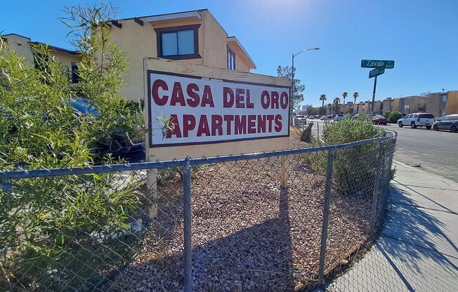 Casa Del Oro Apartments