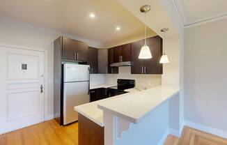 952 FRANKLIN ST