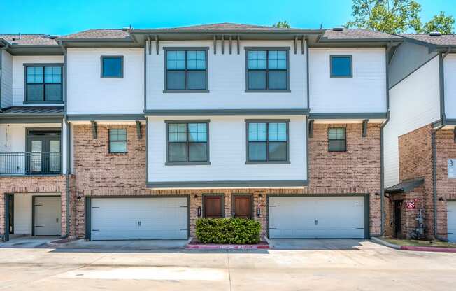 Welcome to Townhomes at Woodmill Creek