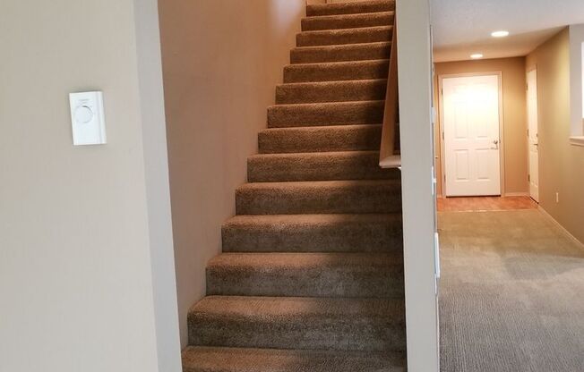 2 beds, 2.5 baths, 1,497 sqft, $2,020, Unit H41