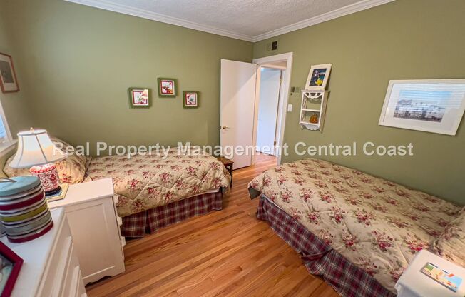 3 beds, 2 baths, $4,000