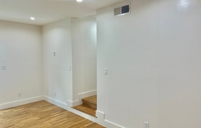 1381 REVERE AVE