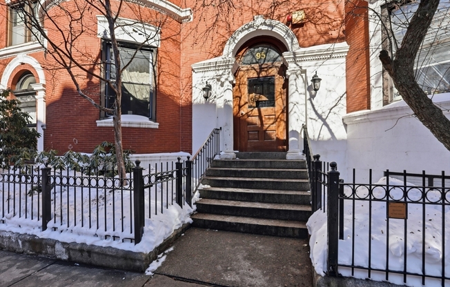 1 bed, 1 bath, 520 sqft, $3,300, Unit 302