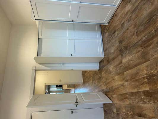 2 beds, 1 bath, 750 sqft, $2,200, Unit 2R