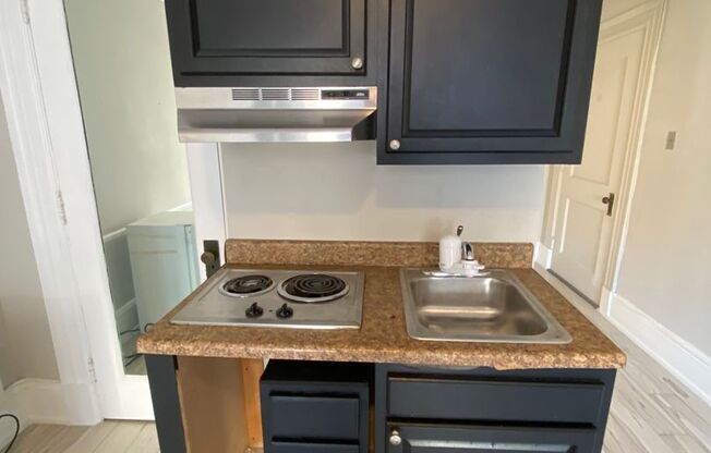 Studio, 1 bath, $1,125, Unit #1111